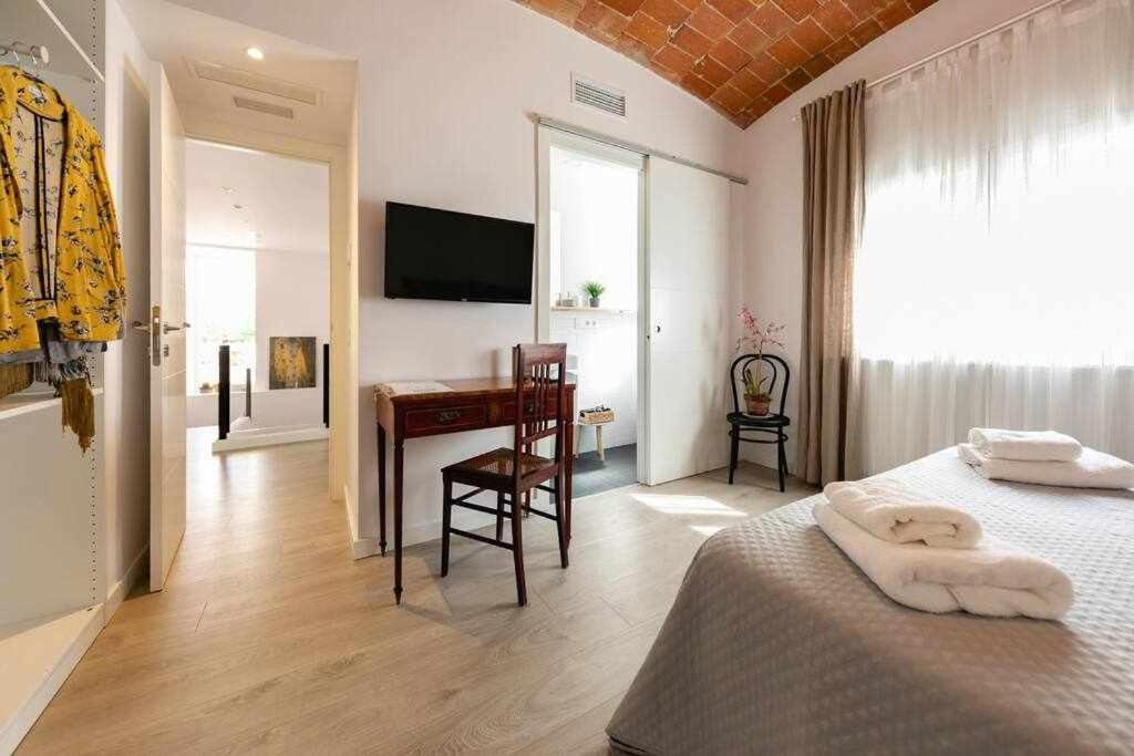 Newly Renovated Room W Pool & Bikeparking Жирона Номер фото