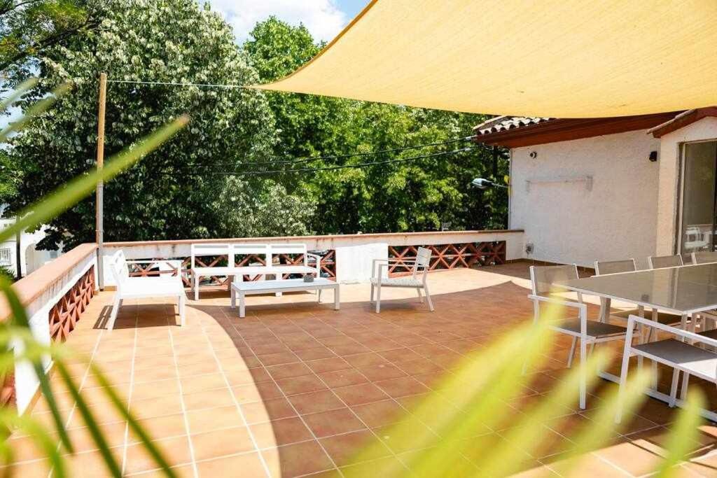 Newly Renovated Room W Pool & Bikeparking Жирона Номер фото